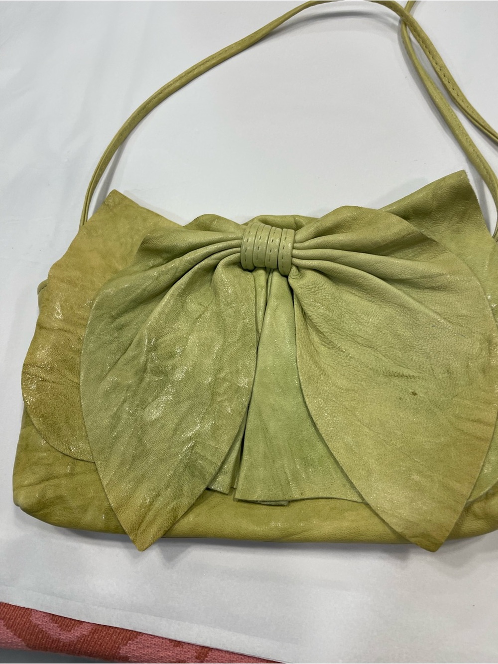 Susan Farber Collections  Green Leather Bow Shoulder Bag - Picture 4 of 16